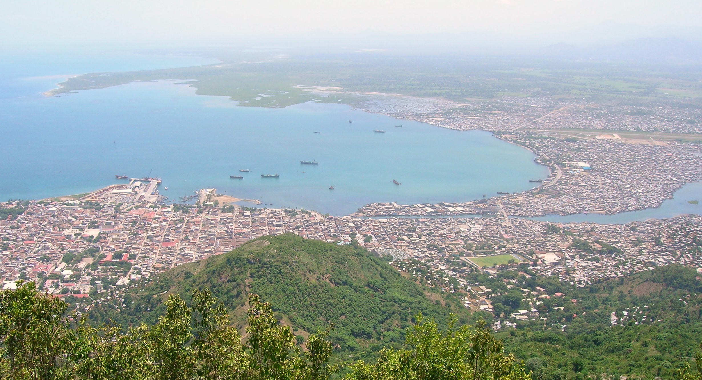 Cap-Haïtien from Morne Jean, Haiti (2006)